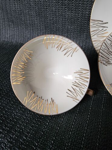 Kuhinjski setovi: Porcelanski vintaz set. Set bez ostecenja,sve na njemu odsjaj od na lalafo.rs — 6 Kuhinjski setovi: Porcelanski vintaz set. Set bez ostecenja,sve na njemu odsjaj od — 6