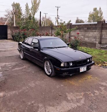 Капоты и комплектующие: Капот BMW, Б/у, Оригинал