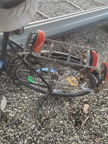 велосипед двухподвес: Şəhər tipli velosiped – 28" təkərlər, ön səbət və arxa yük daşıyıcı — 2