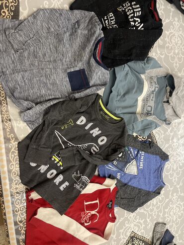 Koftalar, sviterlər: 5-6 yasha yaxshi veziyyetde3-4 yaşa yaxşı vəziyyətdə — 22