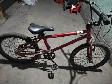 велик малинкий: BMX велосипед, Рама XS (130 -155 см), Б/у