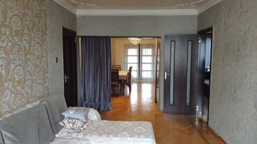 Köhnə tikili: Bakı, 5 otaqlı, Köhnə tikili, m. Əhmədli, 120 kv. m — 2