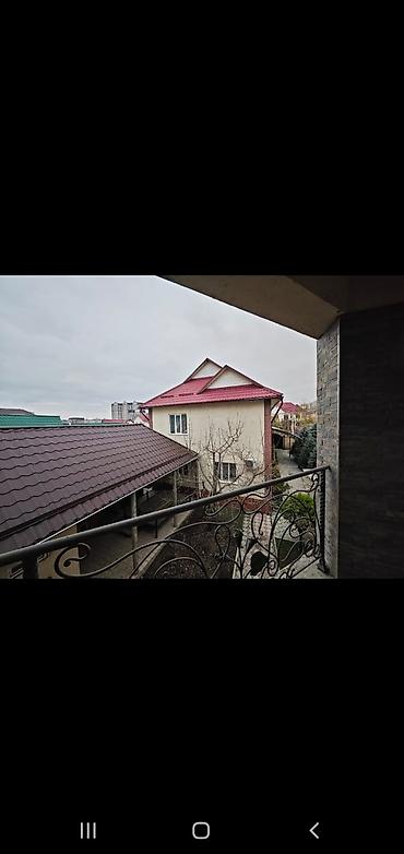 Продажа коттеджей и домов: Продается два 2 этажных особняка. р-н мкр.Джал, по — 26