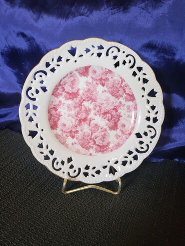 Ostalo posuđe: Tanjir nov, za posluzenje,ukras,porcelanski iz 70ih. Perfektan — 1