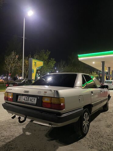 audi x8: Audi 100: 1988 г., 1.8 л, Механика, Бензин, Седан