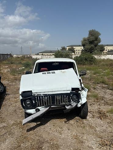 запчасти мерседес 124 бу: Lada Niva (ağ rəng), arxa qapaqlı universal kuzov. Xüsusiyyətlər: - — 2
