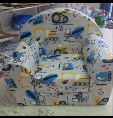 Foteljice: Prelepe dečije foteljice raznih dezena. Obradujte vaše mališane 🥰 Cena — 11