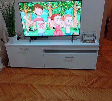 ugaone garniture za trpezariju: Prodajem tv komodu, duzina 155cm, visina 47cm, dubina 43cm, kupljena
