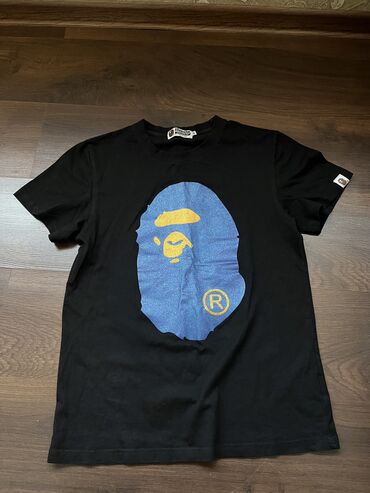 именные футболки: Продам футболку Bape Цвет: черный Материал: ХБ Размер: M Состояние