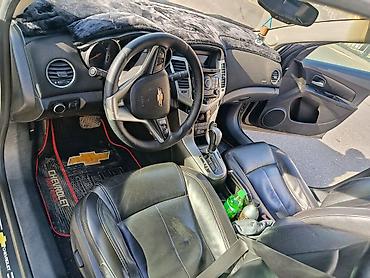 Chevrolet: Chevrolet Cruze: 1.4 l | 2011 il 320000 km Sedan — 9