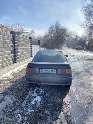 Audi: Audi 80: 1988 г., 1.8 л, Механика, Бензин