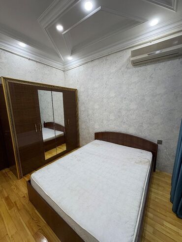 Mənzil kirayələyirəm: Ev ecemi metrosu ile arasi 2 deqiqedir. 10 mertebeli binanin 3 cu — 15