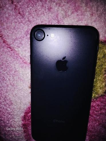 Apple iPhone: IPhone 7, Qara, Barmaq izi — 9