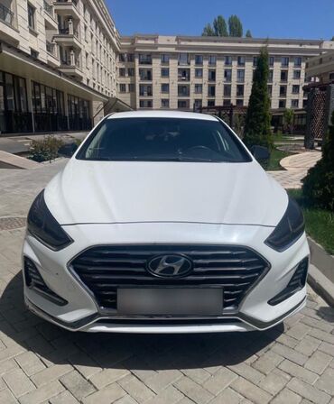 Hyundai: Hyundai Sonata: 2018 г., 2 л, Типтроник, Газ, Седан