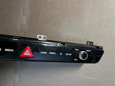 Панели, обшивки: Центральная консоль Kia Оригинал — 1