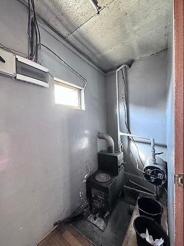 Продажа коттеджей и домов: Продается Участок с домом С. Байтик Центр Ул . Ала -Арча Участок — 9