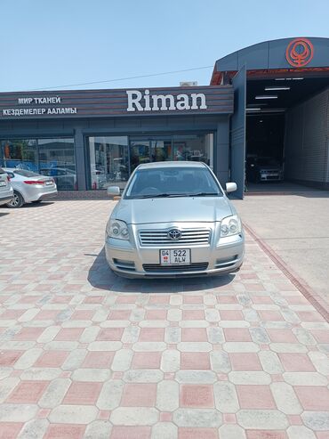 срочно срочно продаю машина: Toyota Avensis: 2004 г., 2 л, Автоматические, Бензин, Седан