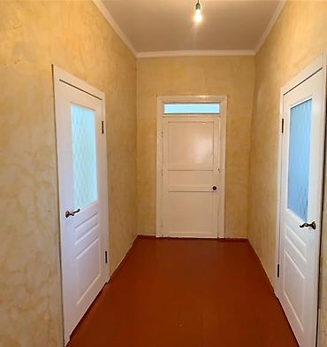 Продажа коттеджей и домов: Продаётся дом 6соток,под бизнес или для жилья По адресу г.Балыкчы,ул — 5