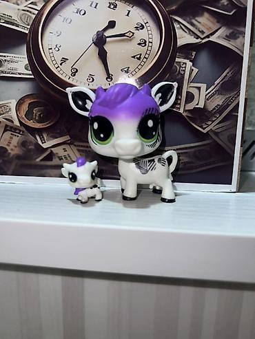 коллекция: Набор фигурок Littlest Pet Shop (LPS) — коровка с телёнком. - Две — 1