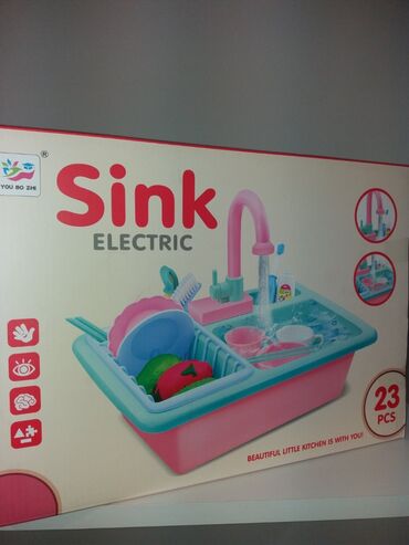 igračke za decu maza: Decja sudopera na baterije . Novo.
2500din