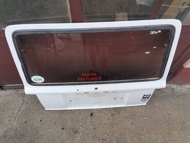 Auto delovi: Vrata gepeka Lada 2104 Karavan kompletna bela sa staklom. Očuvana — 6