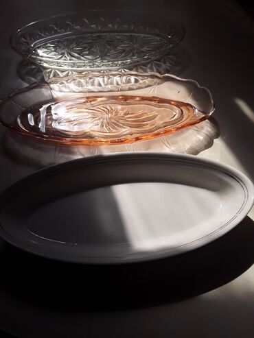 узбекская посуда: Продаю :посуда под рыбу.одна хрусталь,одна стекло под хрусталь и