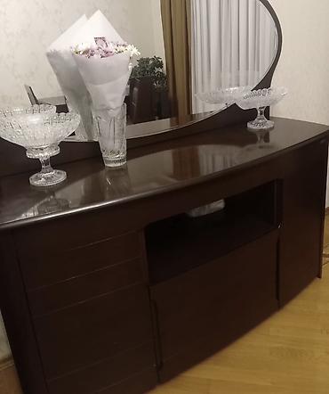 servant: İşlənmiş, Masa və oturacaqlar, TV stend, Dolab — 3