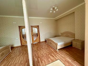 Продажа квартир: 2 комнаты, 76 м², 4 мкр 6 этаж — 3