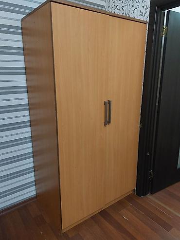 taxt kiravat: Şkaf satilir 40 manat endirim olunacaq açıb bağlanır. prablem yoxdur — 1