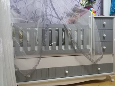 Tezedi heç işləməyib 10 gündi alınıb