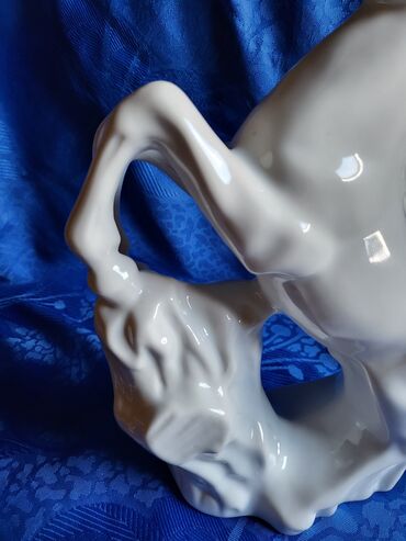 Ostali kućni dekor: Konj velik,vintaz,nov porcelanski. Porcelanski konj. mereni — 6