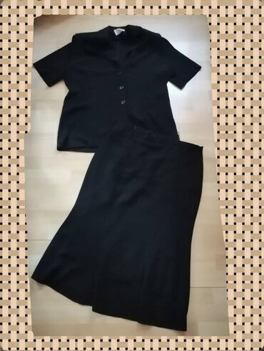 Kostimi: 3XL (EU 46) — 6