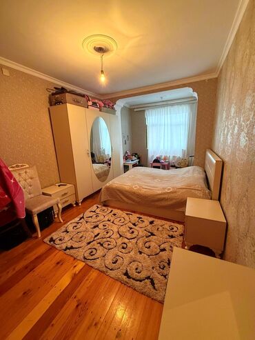 Uzunmüddətli kirayə mənzillər: Salam ev uzunmuddetli verilir. Qara qarayev metrosunun düz çıxışında -da lalafo.az — 4 Uzunmüddətli kirayə mənzillər: Salam ev uzunmuddetli verilir. Qara qarayev metrosunun düz çıxışında — 4