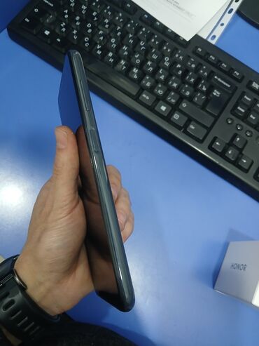 samsung edge: Samsung Galaxy A13, 64 ГБ, цвет - Черный, Отпечаток пальца