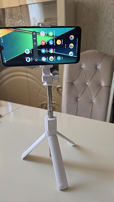 oğlan çantası: Bluetooth selfi çubuğu və mini tripod - 2-si 1-də: həm selfi çubuğu — 2