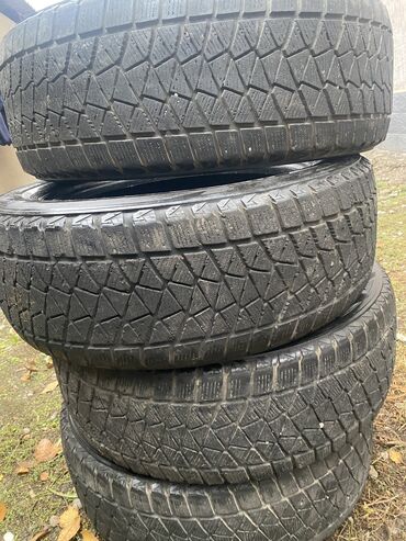 bridgestone бишкек: Шиналар 225 / 65 / R 17, Кыш, Колдонулган, Комплект, Жеңил унаалар, Жапония, Bridgestone