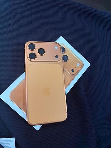 apple watxh: Смартфон в оранжевом цвете с тремя объективами основной камеры и — 3