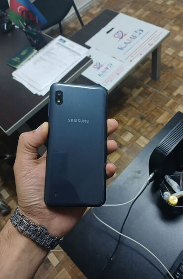 Samsung: Samsung A10, rəng - Qara, Sensor, İki sim kartlı, Sənədlərlə