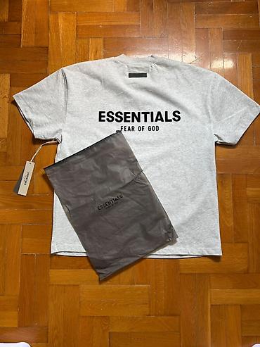 pull and bear duksevi: ESSENTIALS Fear of God majica kratkih rukava - Model: ESSENTIALS by — 8