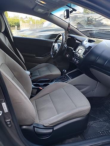 opel astra k: Kia Forte: 1.8 l | 2013 il Sedan — 8
