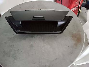 glavcina golf 4: KASETA TABLE ZA BMW X1 OD 2010. DO 2014. GOD. | Kaseta, fioka table — 2