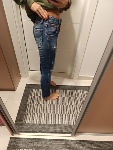 Farmerke: Moderne farmerke "Nesal Jeans (Novopazarkse) Pocepane su, ali ispod se — 3