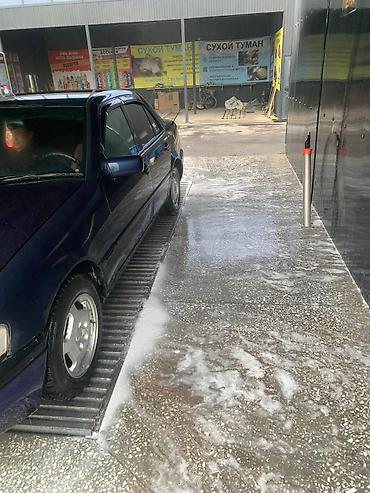 Mercedes-Benz: Mercedes-Benz E-Class: 1997 г., 1.8 л, Механика, Газ — 2