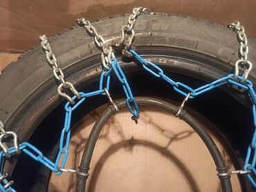 Ostalo: Lanci za sneg, odavno kupljeni, nikad nisu upotrebljeni. Mislim da je na lalafo.rs — 9 Ostalo: Lanci za sneg, odavno kupljeni, nikad nisu upotrebljeni. Mislim da je — 9