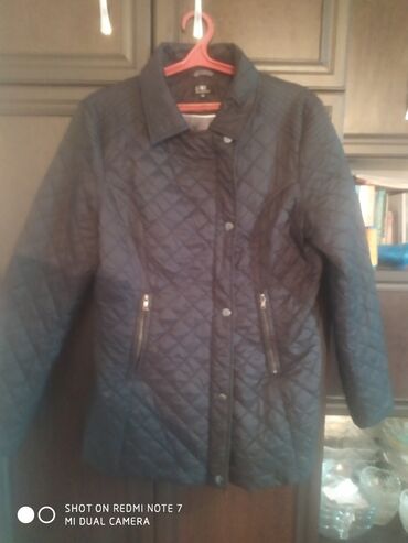 деми куртки в бишкеке: Женская Куртка деми Привозной Оригинал Цена 3000 с Звоните