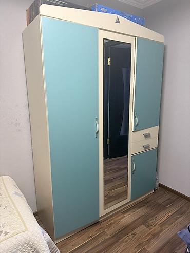 gips blok: Uşaq/yeniyetmə otağı üçün 3 qapılı geyim dolabı - Rəng: açıq krem və — 3