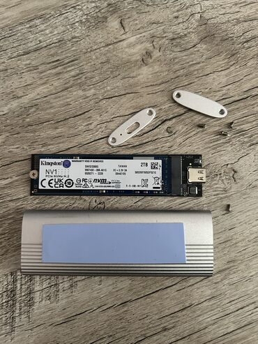 ssd для серверов intel pc29as21cb0: Маалымат алып жүрүүчү, Колдонулган, Kingston, SSD, 2 ТБ