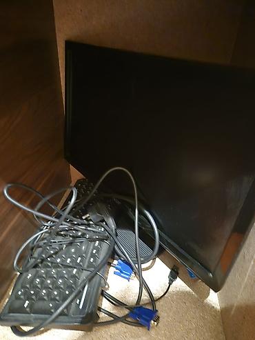 wi fi adapter: Komputer aksesuarları dəsti - LCD/LED monitor (təxmini 21–24 düym — 1