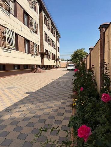2021: 1 комната, 43 м², Баткенский рынок / базар Индивидуалка, 3 этаж, Евроремонт — 1