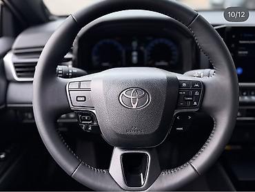 голльф 2: Toyota Camry: 2025 г., 2.5 л, Автомат, Бензин, Седан — 10